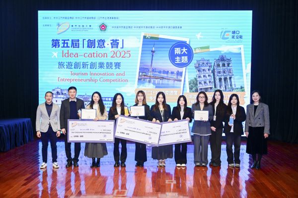 dsc-0945438CC5FA-AF49-BC4E-7390-CE3D83E4526E.jpg