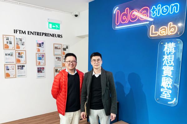terence-lee-2021-visit56d65972-d552-89e0-259a-d1d2803bb5dc1E155A04-DD69-AEB2-B145-38DA1C6FF99C.jpg